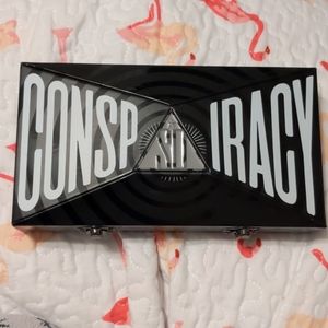 Jeffree Star Conspiracy pallette